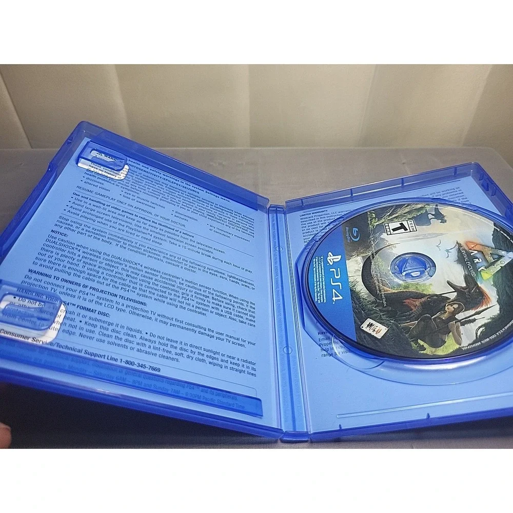 Studio Wildcard Ark: Survival Evolved (Sony‎ PlayStation 4, 2017)